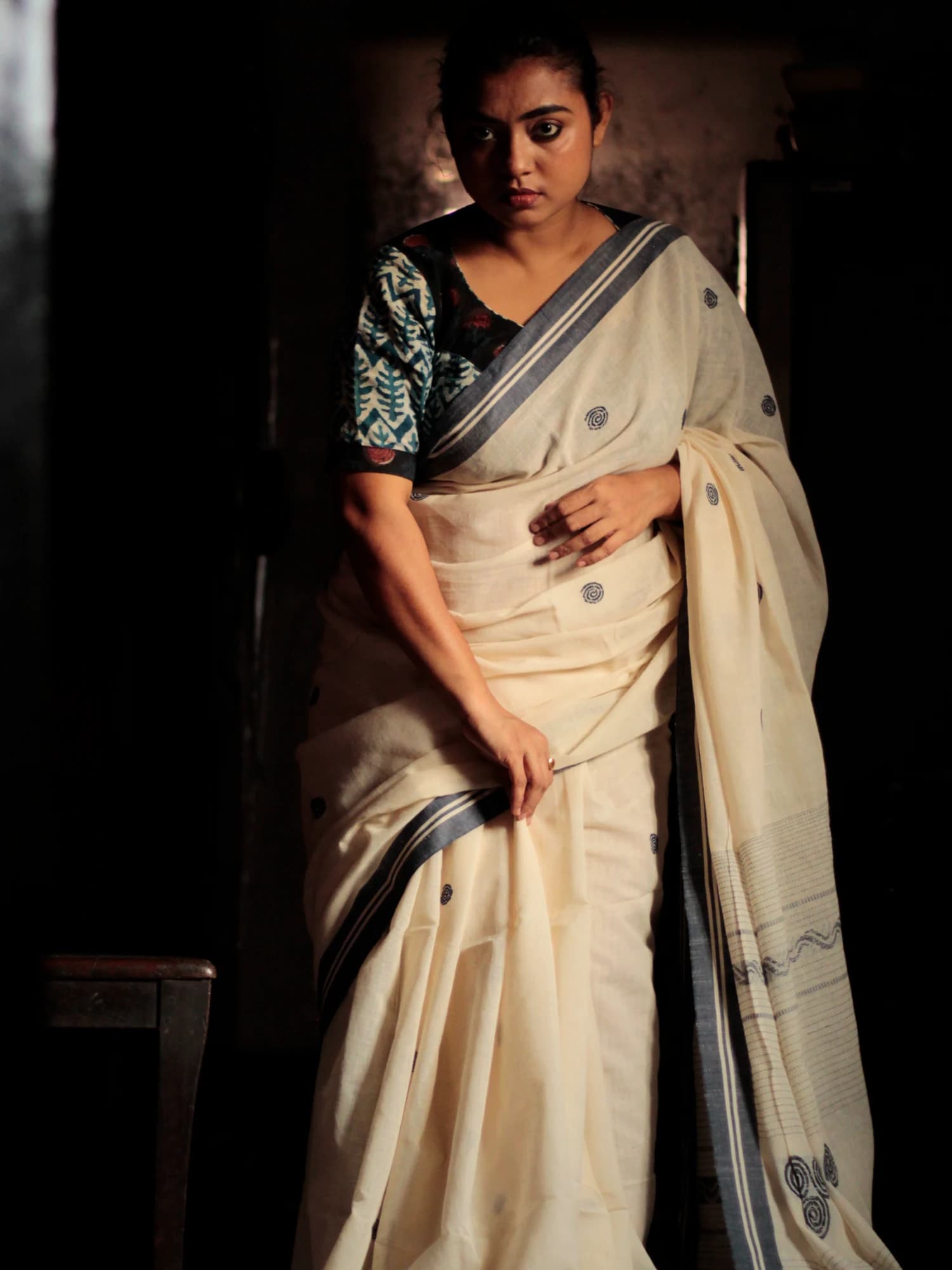 Cora White Aborto Tangail Saree thumbnail 3