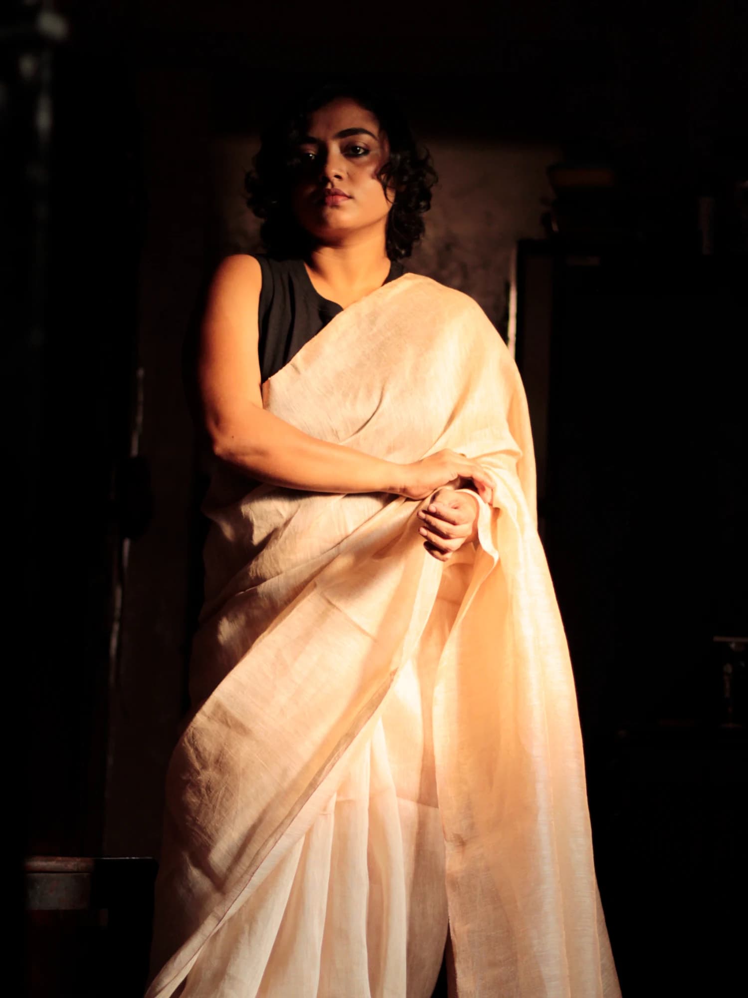 Junk Lea Beige Metalic Tissue Linen Saree