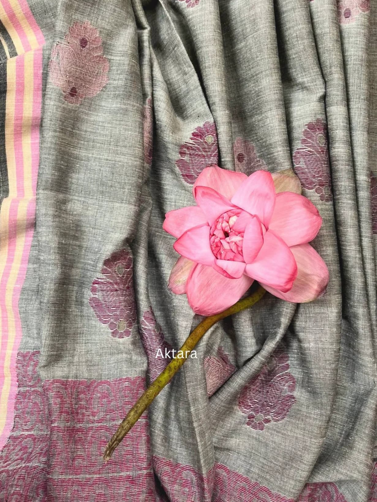 Triveni Ash Pink Matka Tangail Saree thumbnail 3