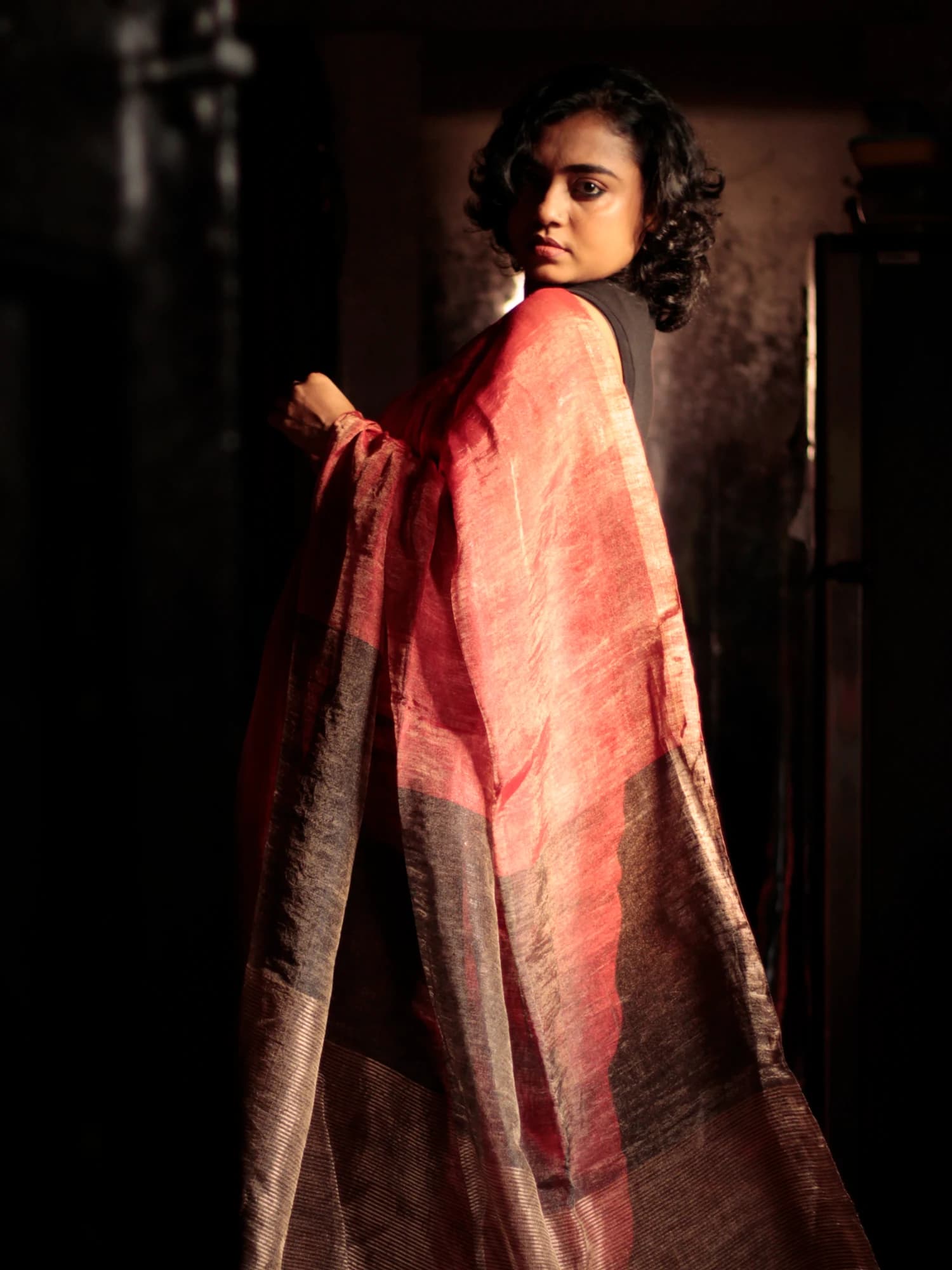Junk Lea Metallic Rust Red Brown Tissue Linen Saree view 2