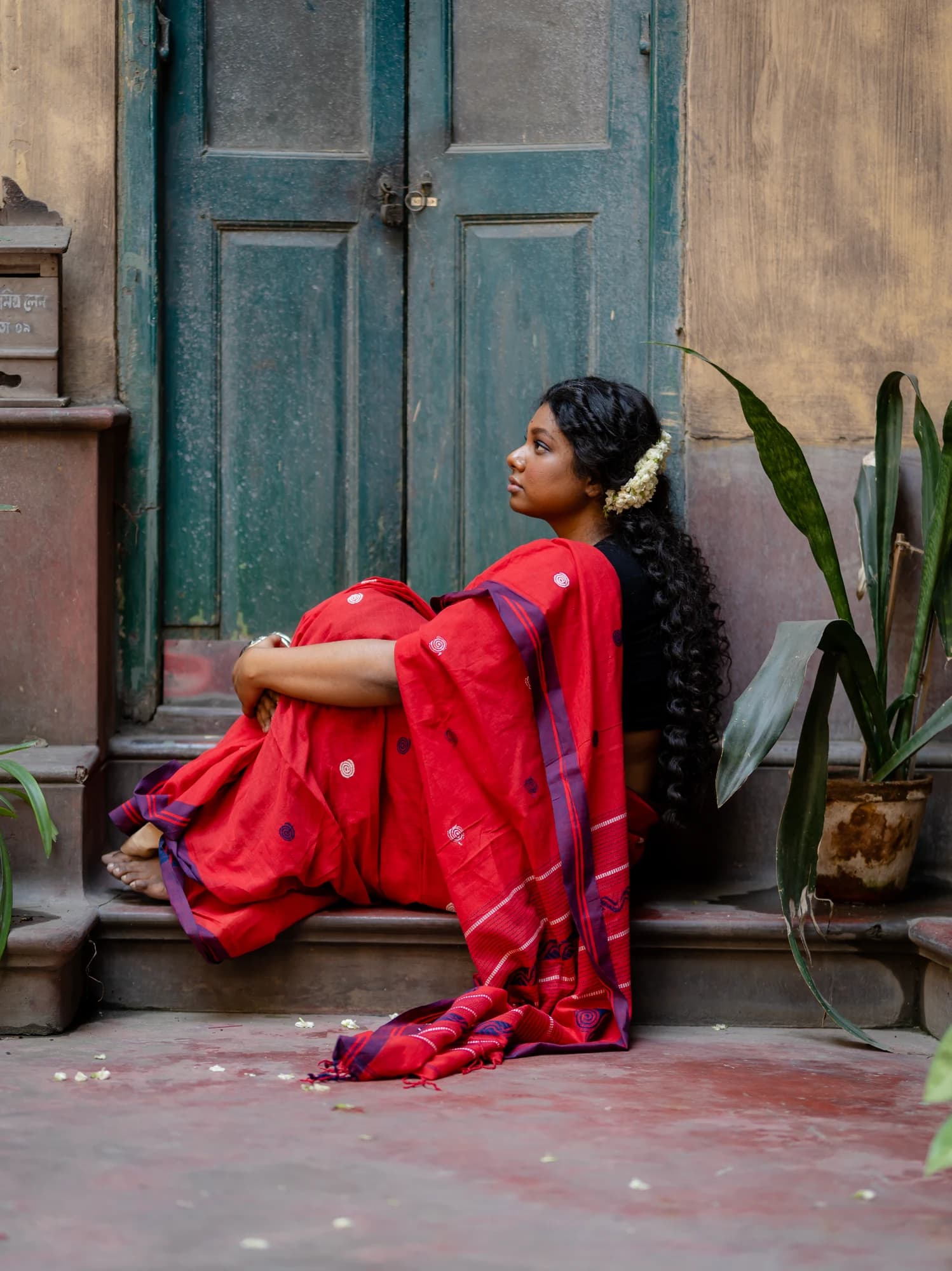 Classic Handloom Jamdani White & Red Saree view 2